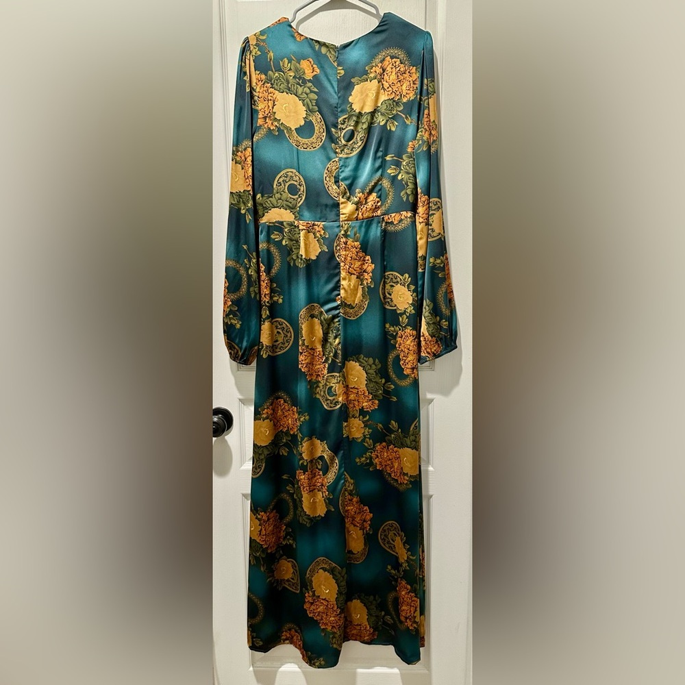 12th Tribe Gizelle Long Sleeve Plunging V-Neck Maxi Dress in Satiny Teal & Gold - Picture 6 of 11